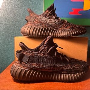 Size 9.5 - adidas Yeezy Boost 350 V2 Low MX Rock Barely Used Condition